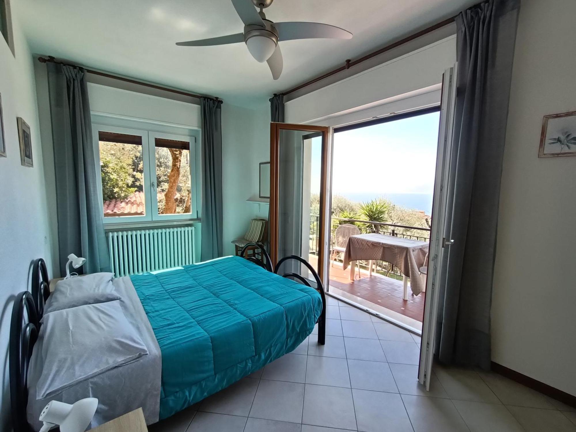 Appartamenti Casa Nina, Lago,Montagne, Uliveti Brenzone sul Garda Room photo